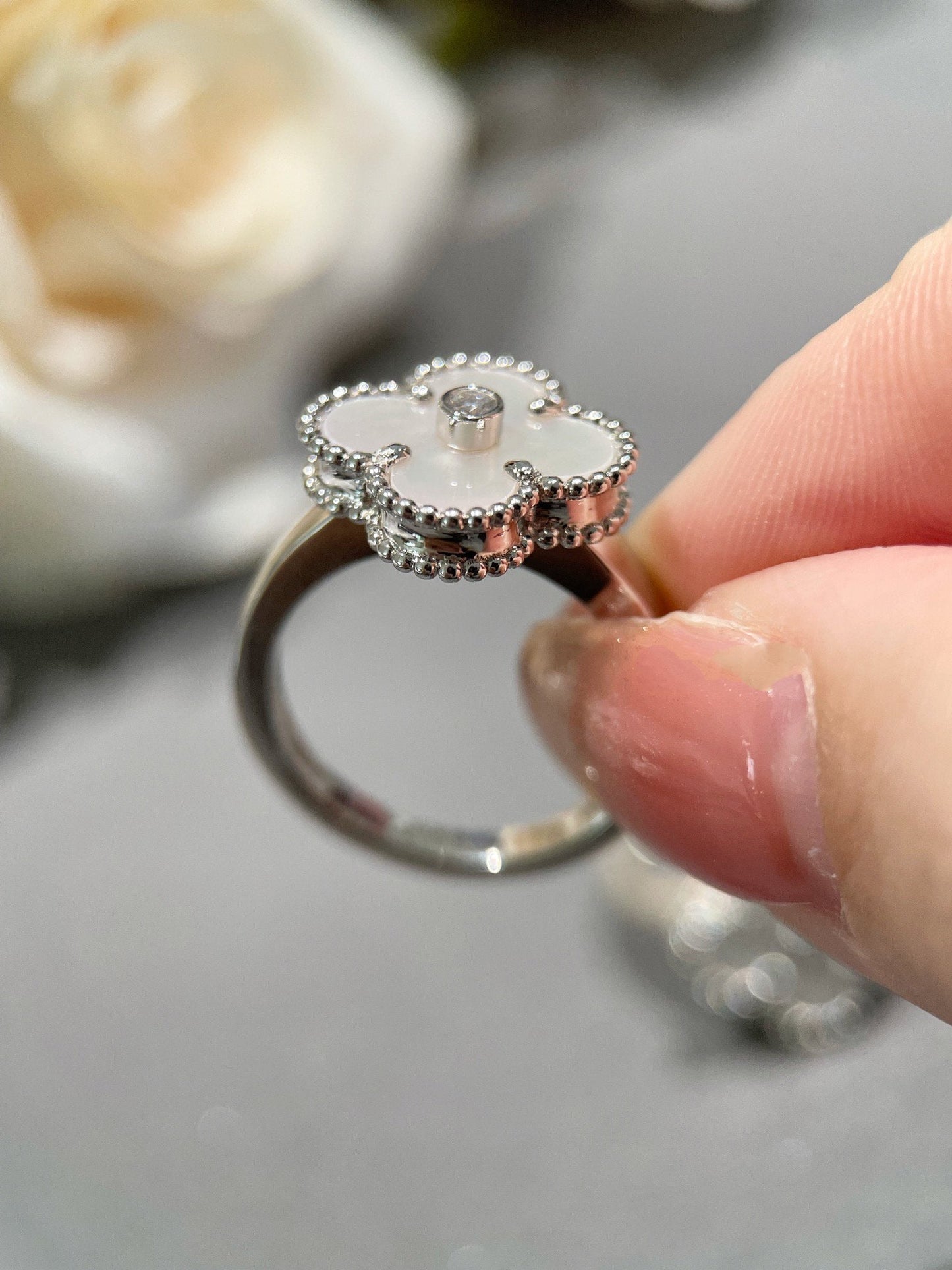 ¡®Moco¡¯CLOVER SILVER MOP DIAMOND RING