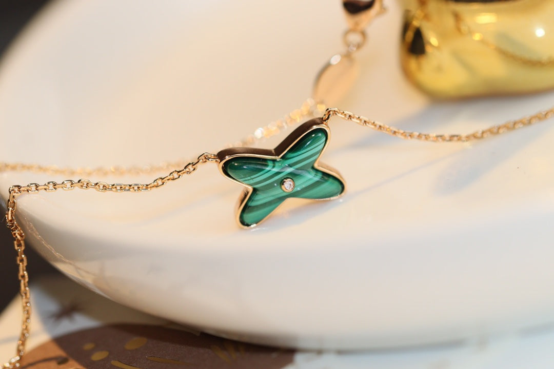 ¡®Moco¡¯JEUX MALACHITE 1 DIAMOND PINK GOLD NECKLACE