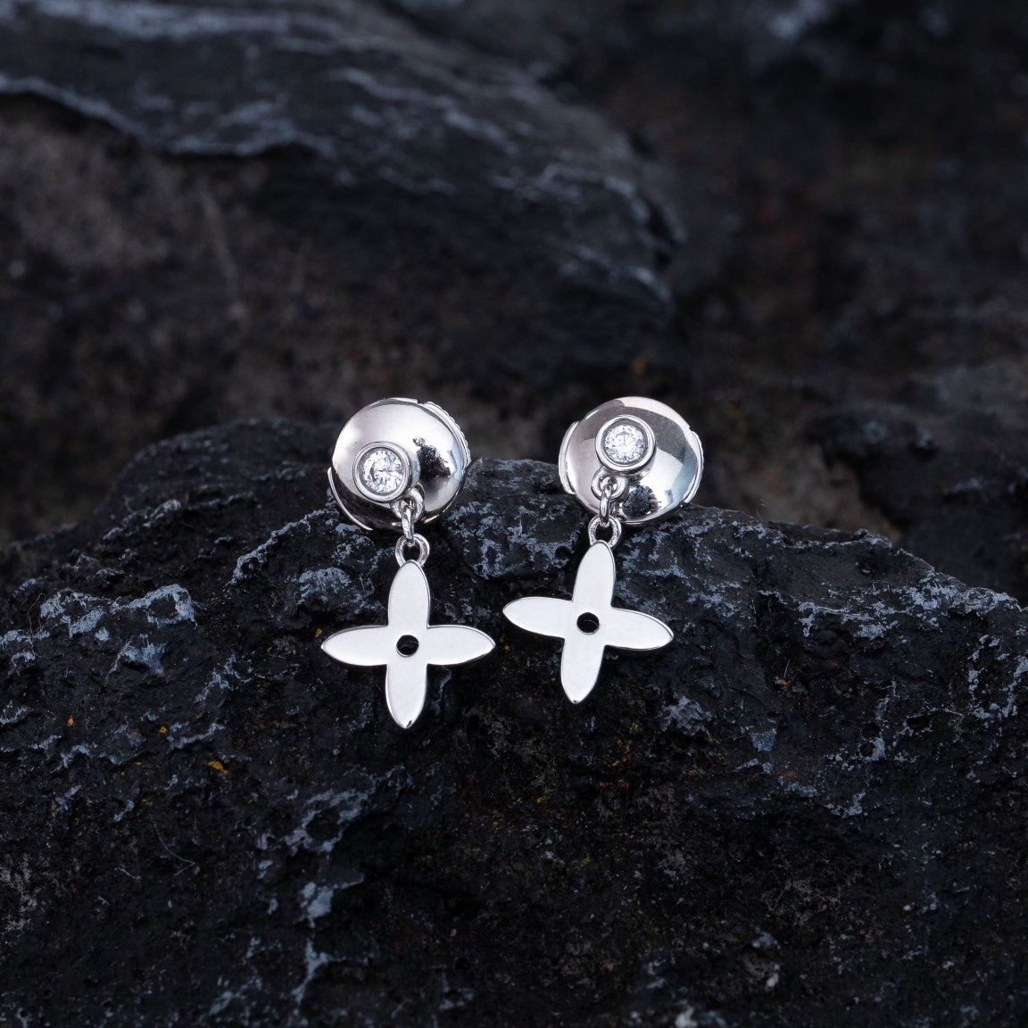 ¡®Moco¡¯VIDYLLE SILVER DIAMOND MINI DROP EARRINGS