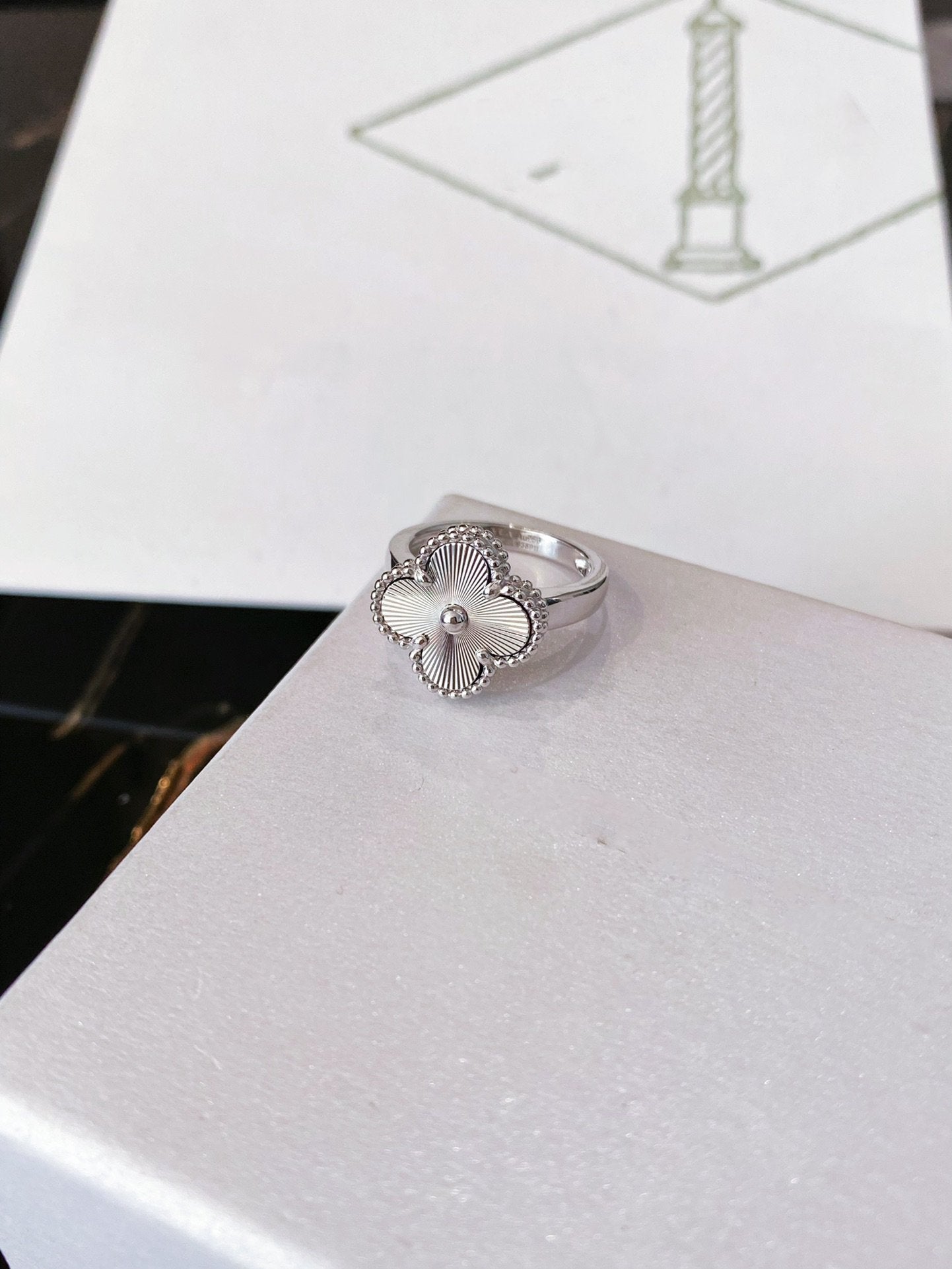 ¡®Moco¡¯CLOVER SILVER RING