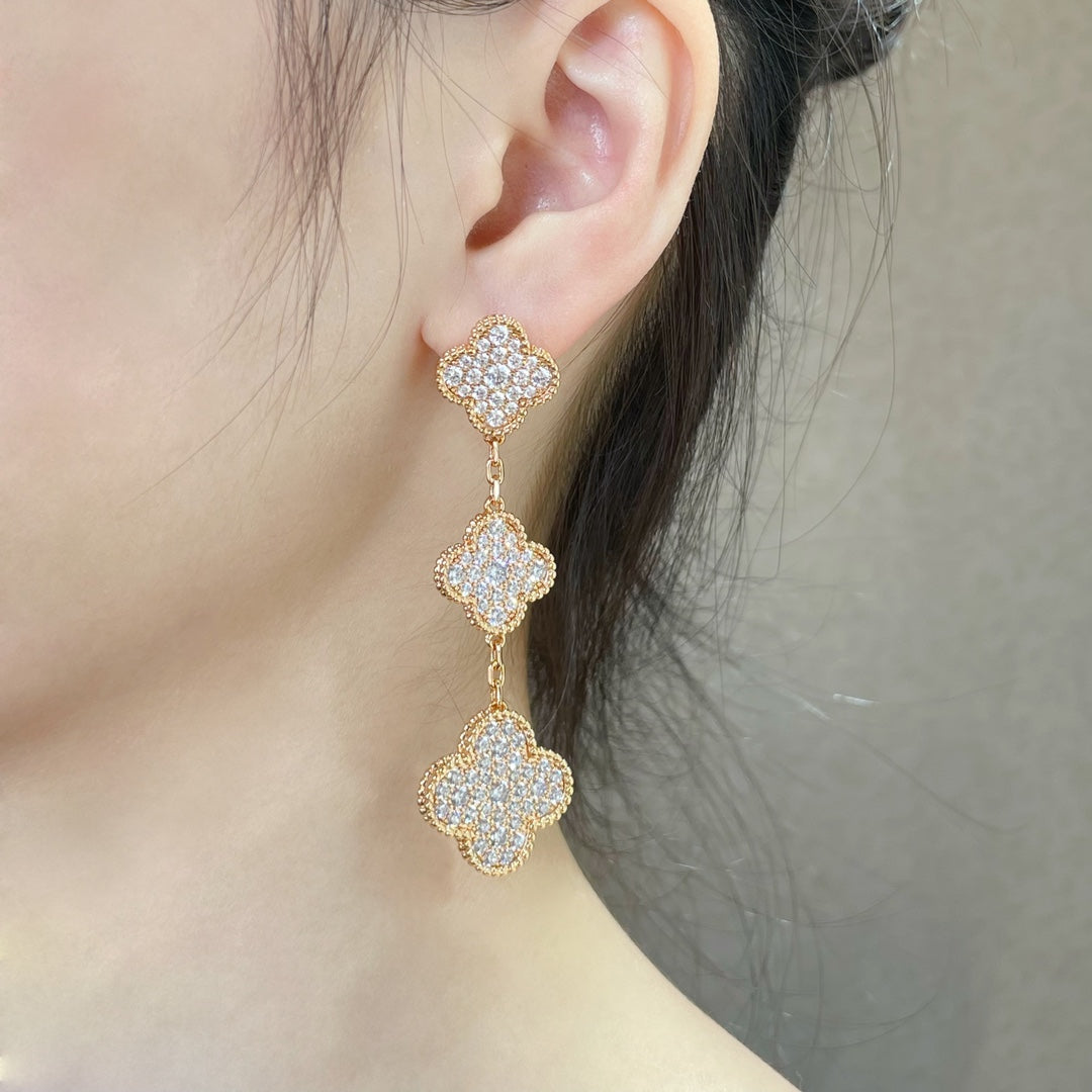 ¡®Moco¡¯CLOVER 3 MOTIFS DIAMOND PAVED ROSE GOLD EARRINGS