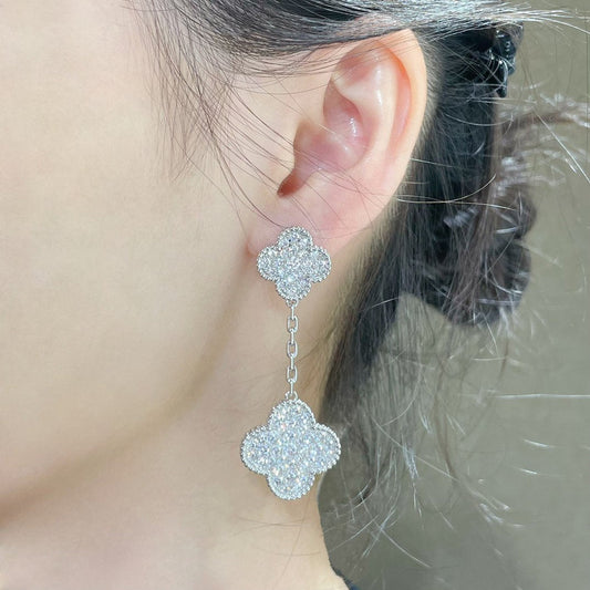 ¡®Moco¡¯CLOVER 2 MOTIFS DIAMOND PAVED SILVER EARRINGS