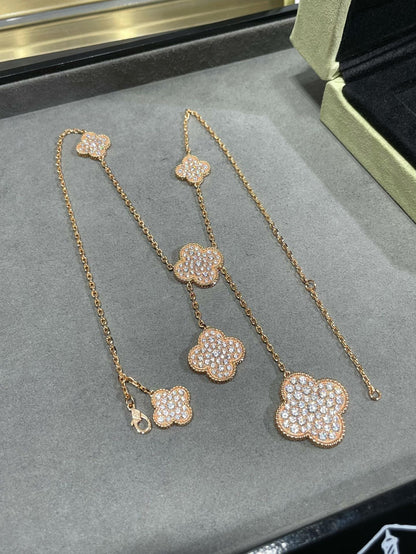 ¡®Moco¡¯CLOVER 6 MOTIF DIAMOND PAVED NECKLACE