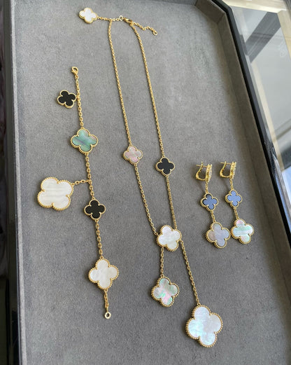 ¡®Moco¡¯CLOVER 3 MOTIF MOP ONYX DARK MOP PINK GOLD EARRINGS