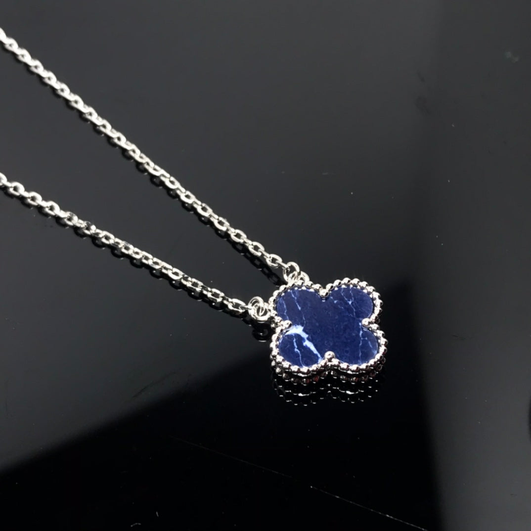 ¡®Moco¡¯CLOVER PIETERSITE SILVER LONG NECKLACE