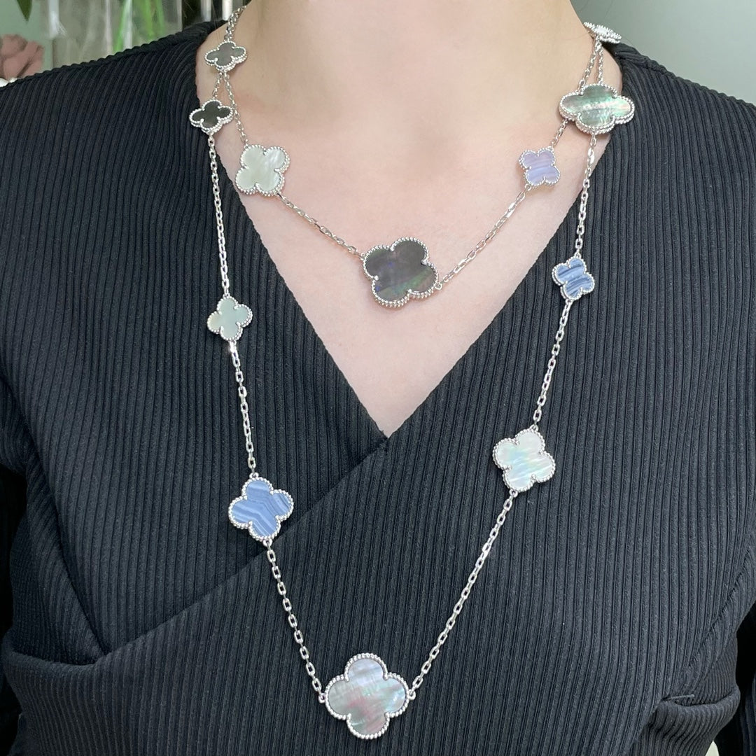 ¡®Moco¡¯CLOVER 16 MOTIF CHALCEDONY MOP SILVER NECKLACE
