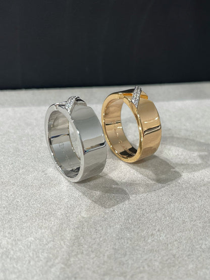 ¡®Moco¡¯LIENS EVIDENCE DIAOMOND RING