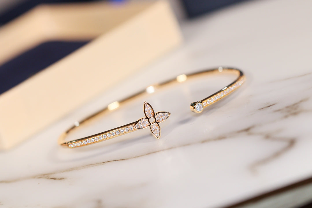 ¡®Moco¡¯IDYLLE GOLD OPEN BRACELET DIAMOND PAVED