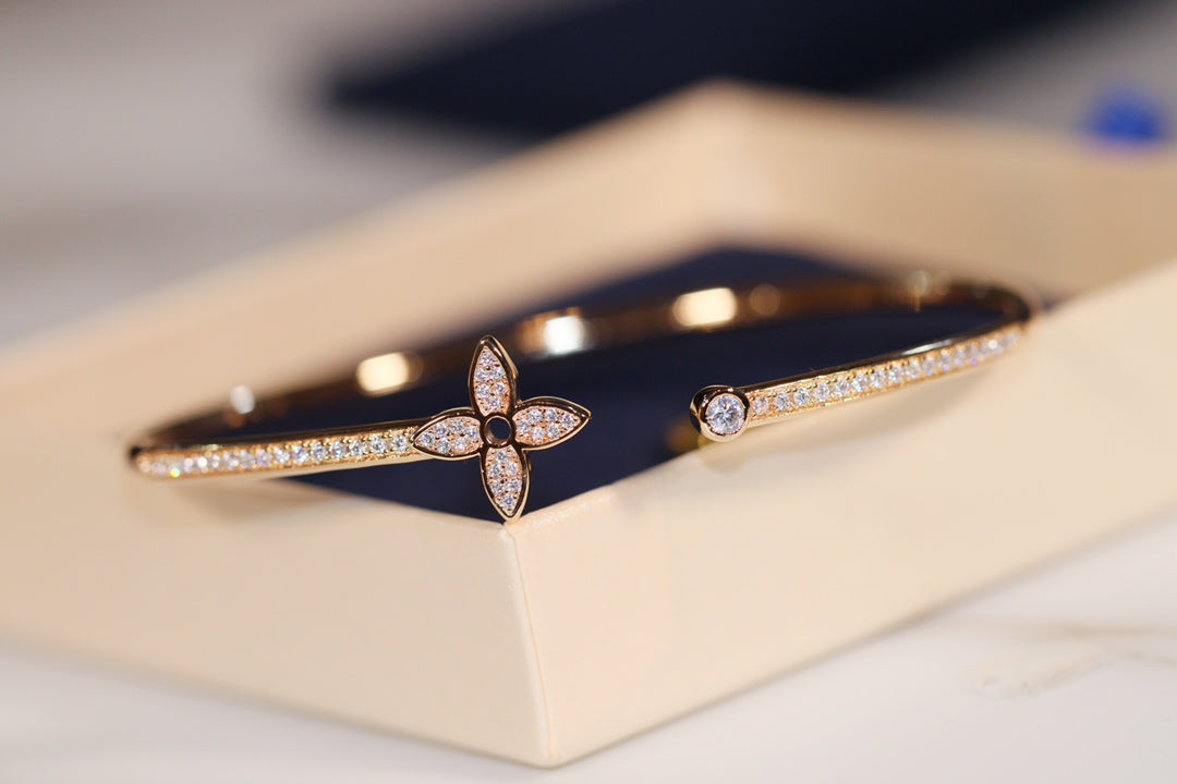 ¡®Moco¡¯IDYLLE GOLD OPEN BRACELET DIAMOND PAVED