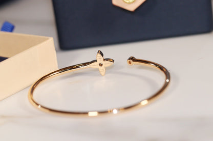 ¡®Moco¡¯IDYLLE GOLD OPEN BRACELET DIAMOND PAVED