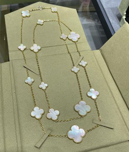 ¡®Moco¡¯CLOVER 16 MOTIF WHITE MOP GOLD NECKLACE