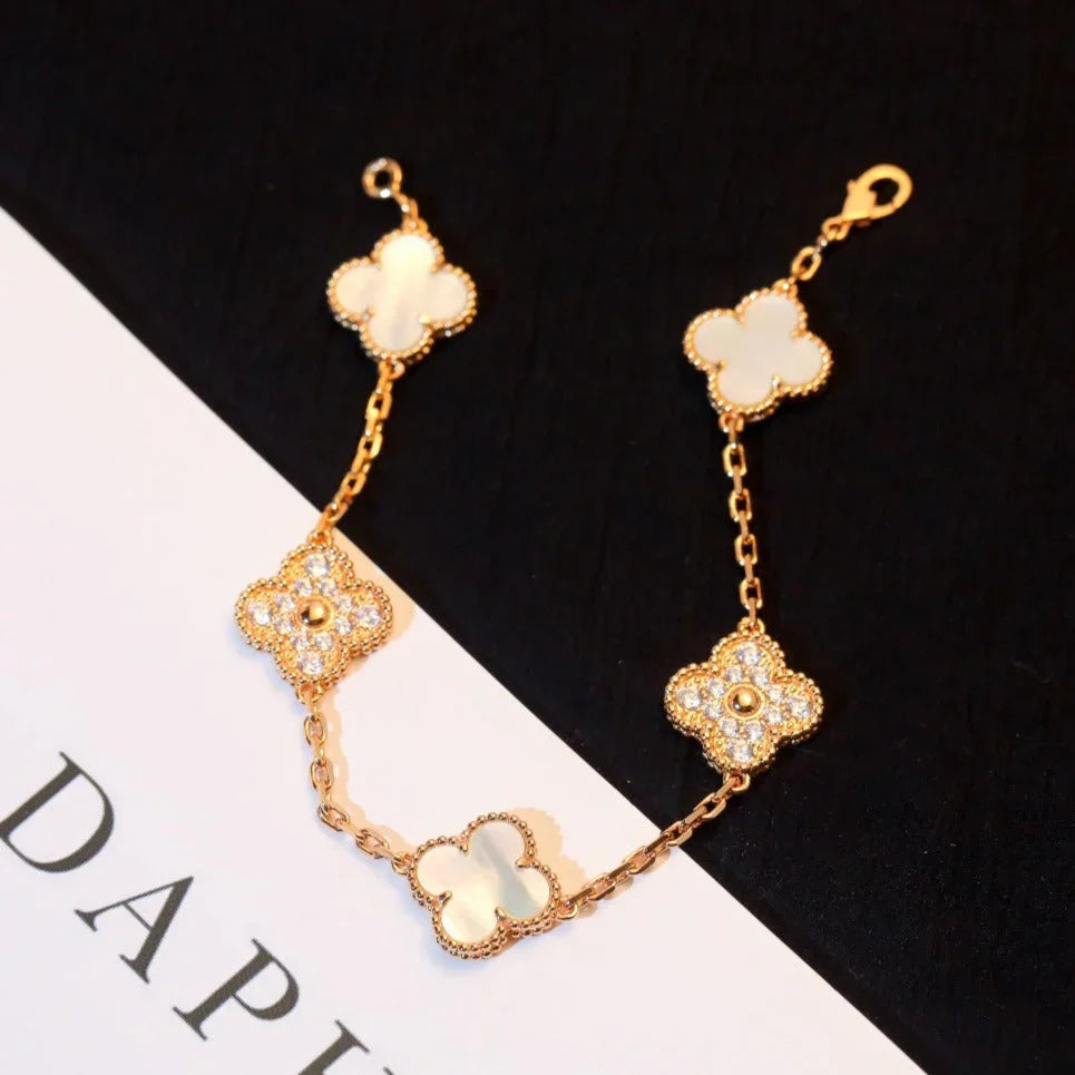 [Moco]New CLOVER WHITE PEARL MOP 5 MOTIF BRACELET COLLECTION