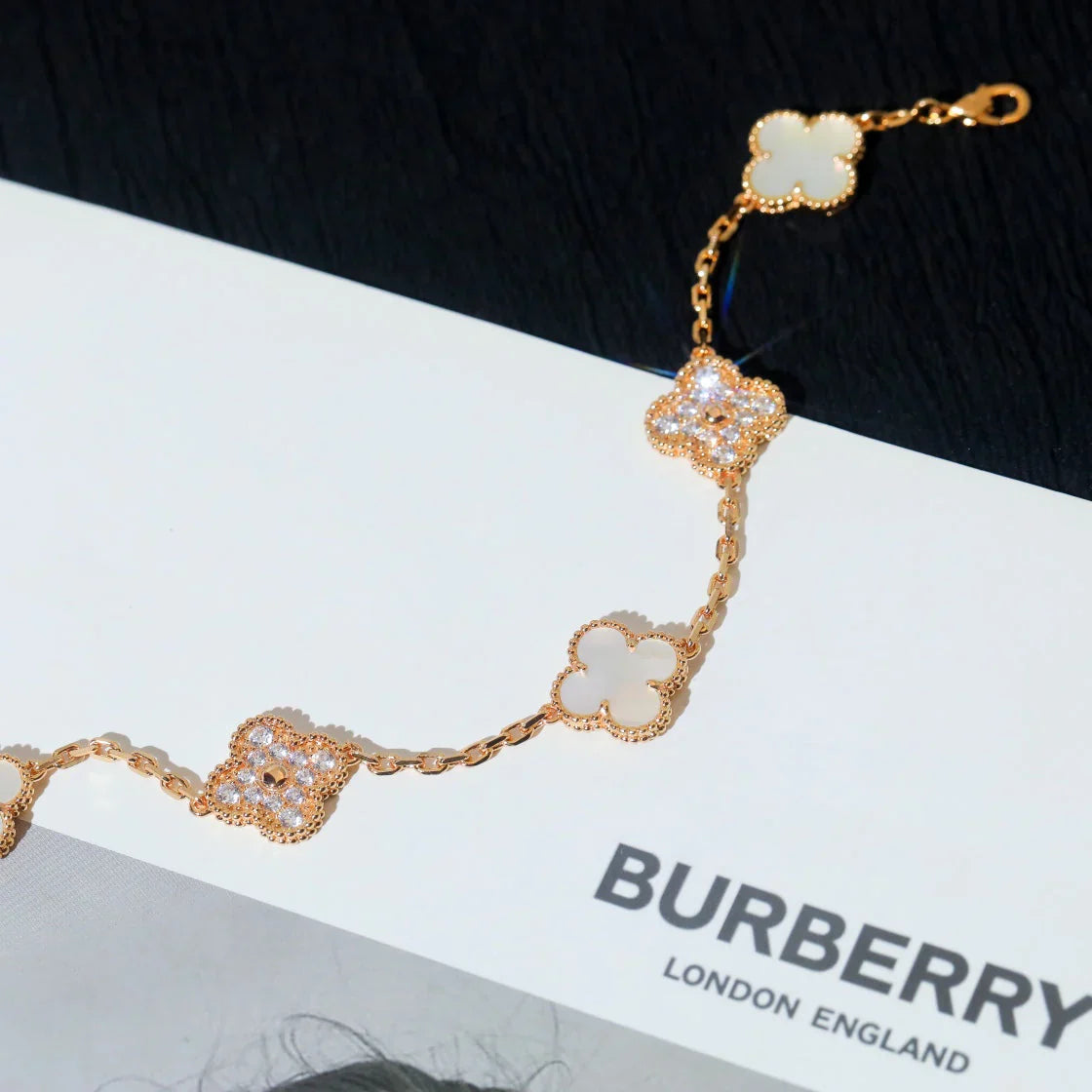 [Moco]New CLOVER WHITE PEARL MOP 5 MOTIF BRACELET COLLECTION