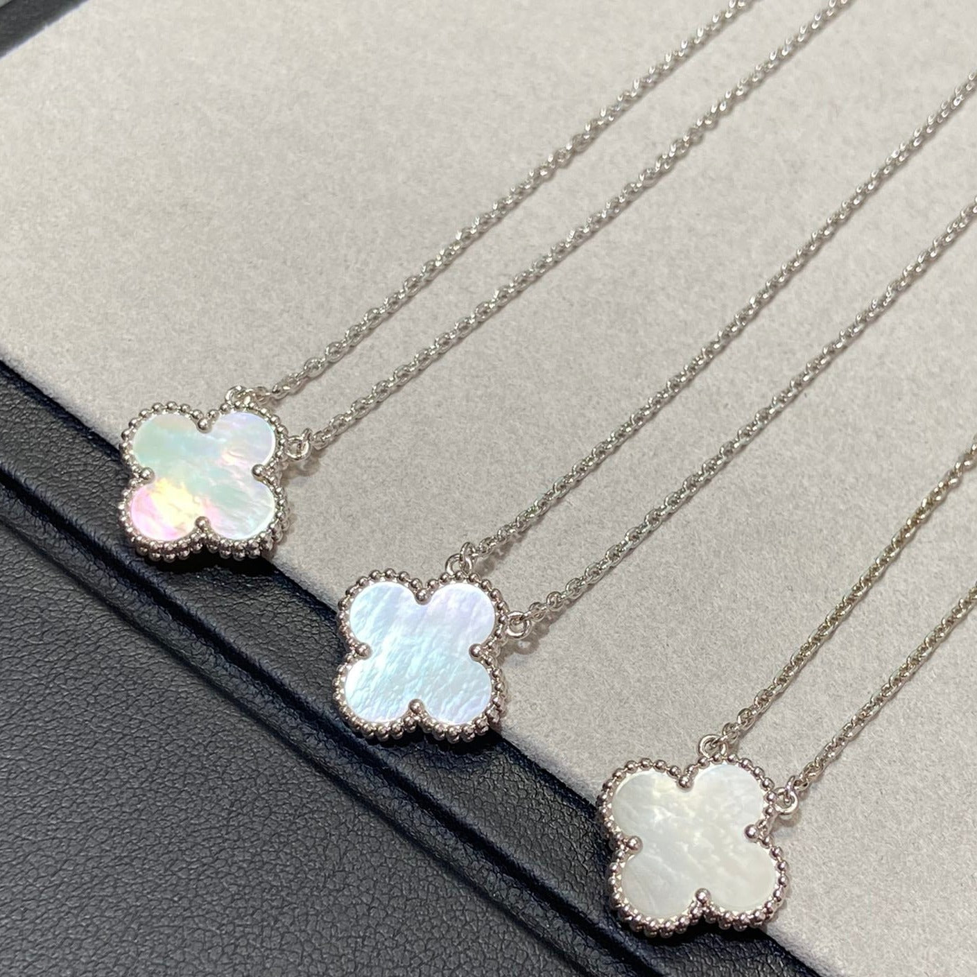 ¡®Moco¡¯CLOVER MEDIUM SILVER WHITE MOP NECKLACE