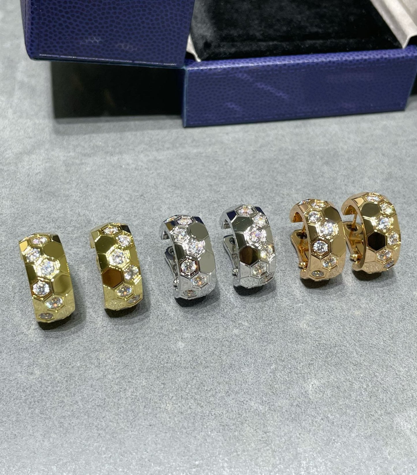 ¡®Moco¡¯BEE LOVE DIAMOND HOOP EARRINGS