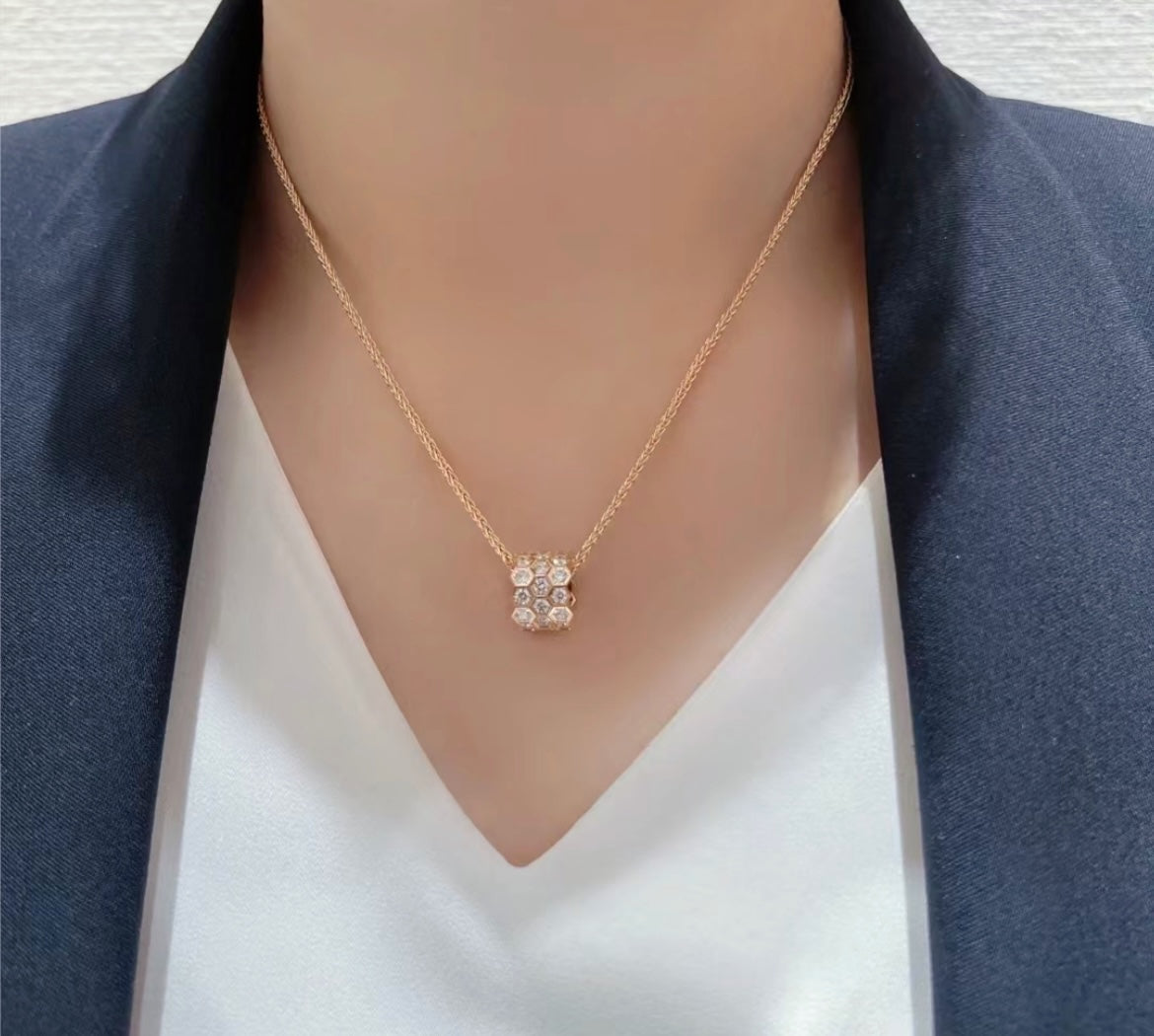 ¡®Moco¡¯BEE LOVE DIAMOND PAVED 3 ROW NECKLACE