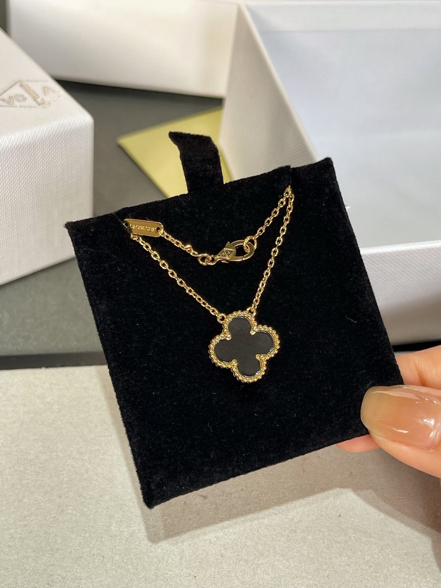 ¡®Moco¡¯CLOVER ROCK CRYSTAL ROSE GOLD NECKLACE