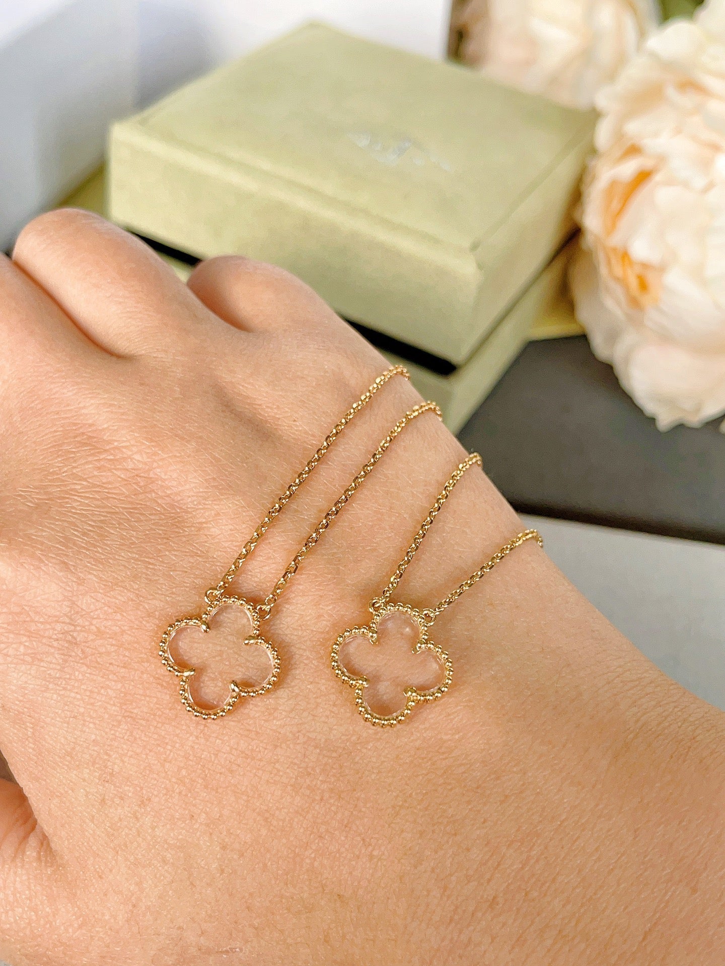 ¡®Moco¡¯CLOVER ROCK CRYSTAL ROSE GOLD NECKLACE