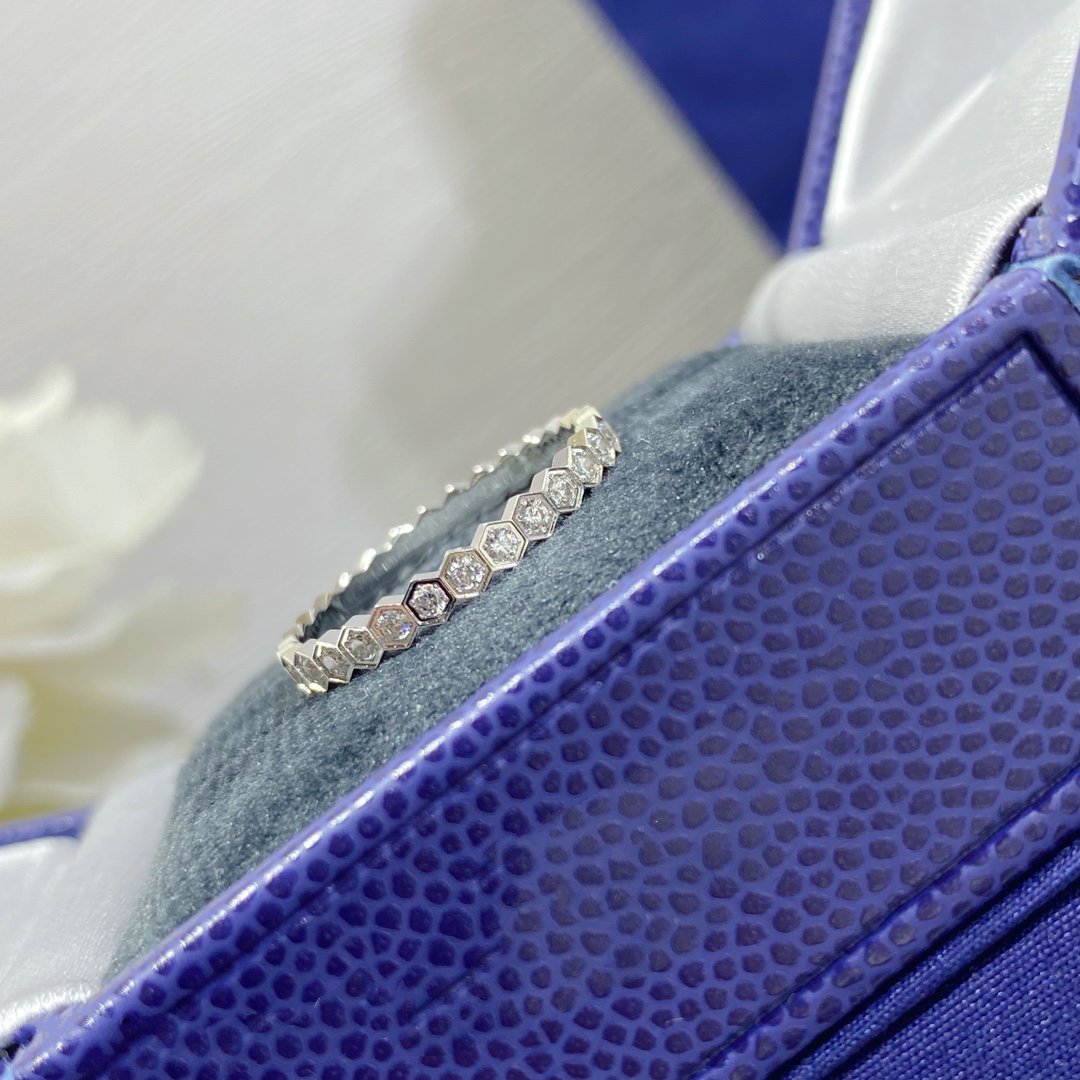 ¡®Moco¡¯BEE LOVE DIAMOND PAVED SMALL RING