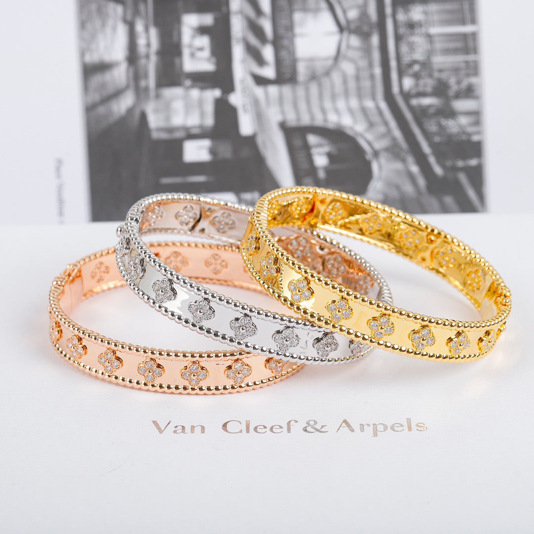 ¡®Moco¡¯CLOVER BRACELET 8MM DIAMONDS