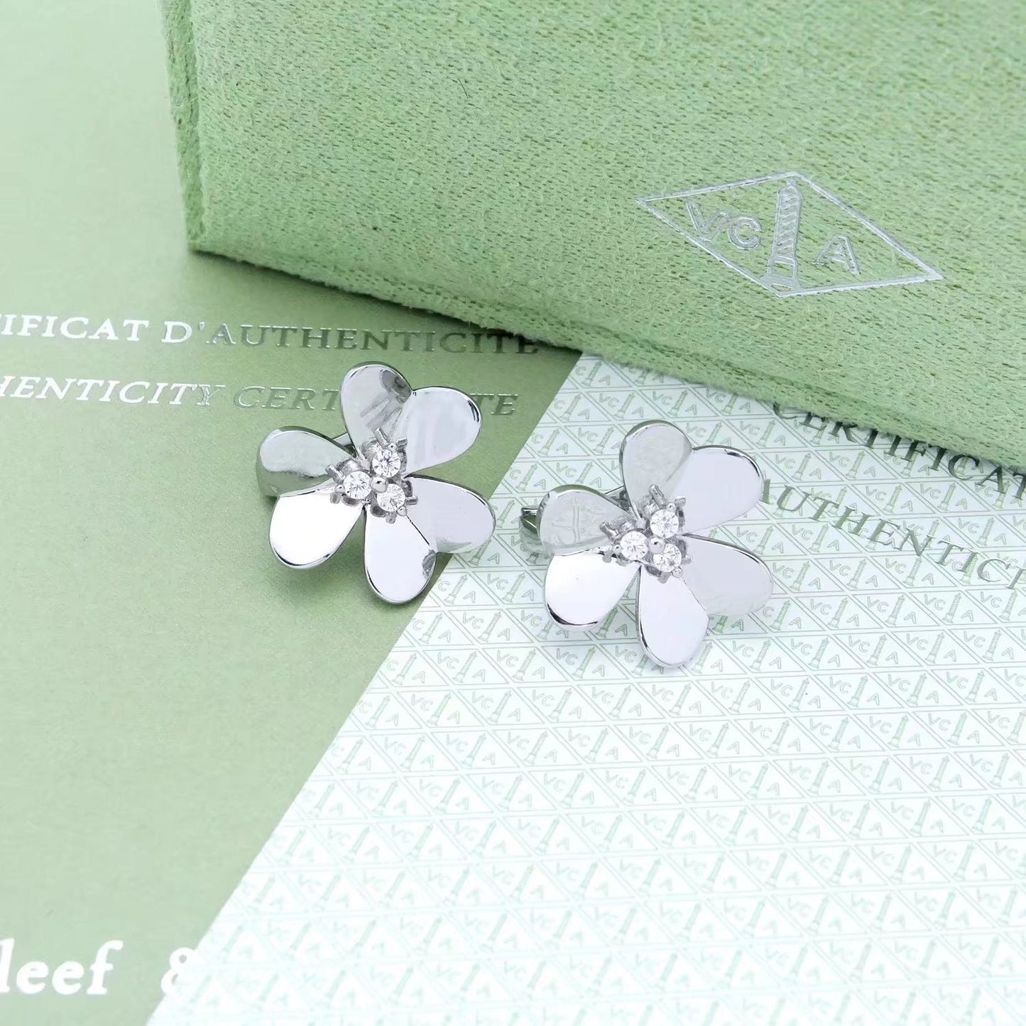 ¡®Moco¡¯FRIVOLE EARRINGS- LARGE MODEL