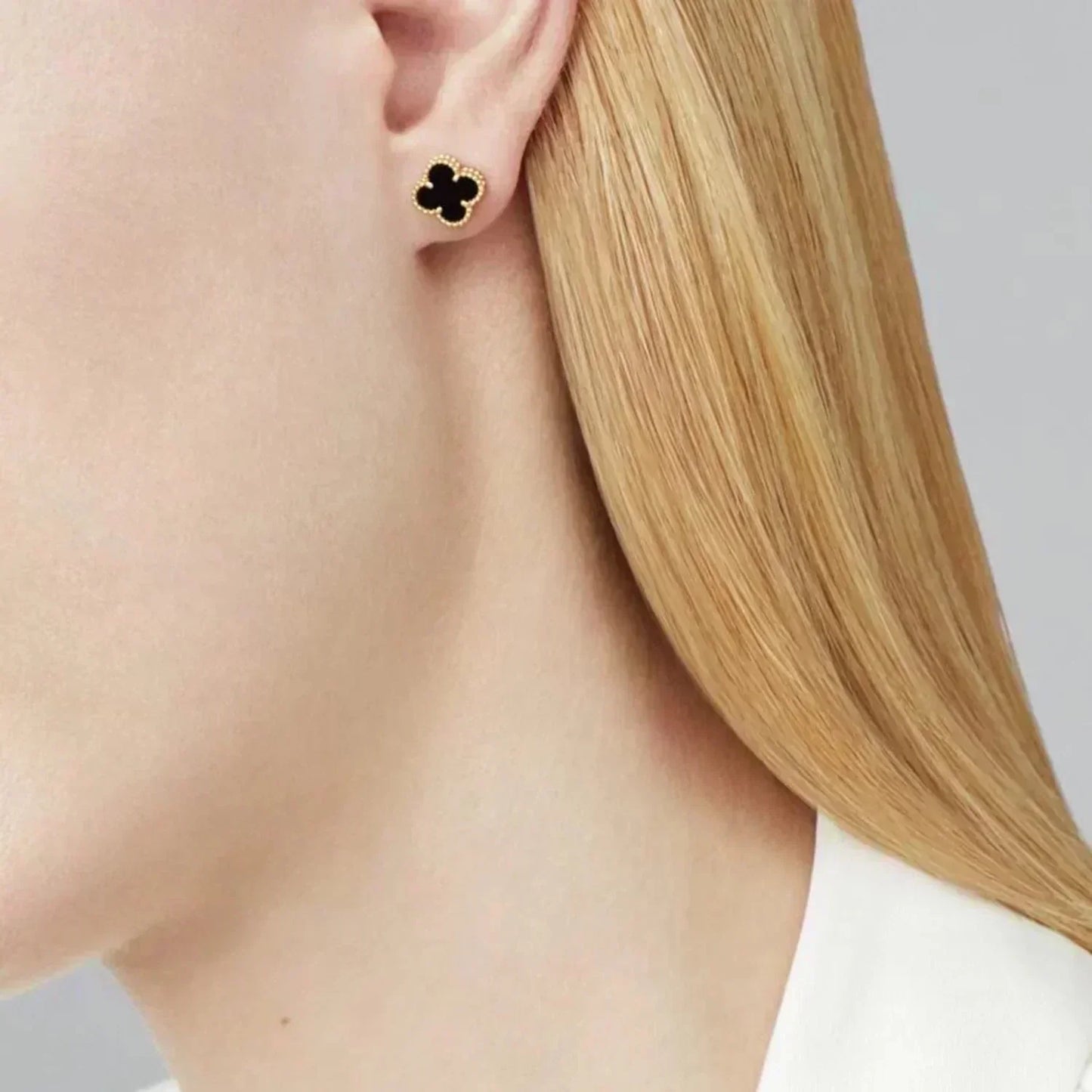 ¡®Moco¡¯CLOVER MINI 9.5MM BLACK MOP EARRINGS