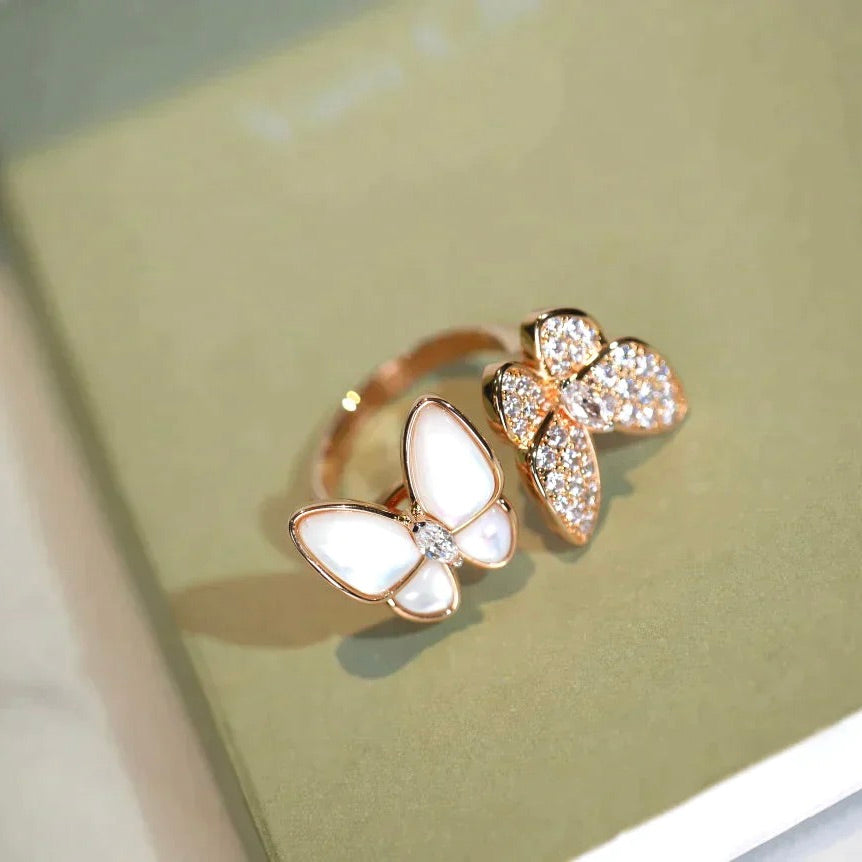 ¡®Moco¡¯TWIN BUTTERFLY DIAMOND MOP RING