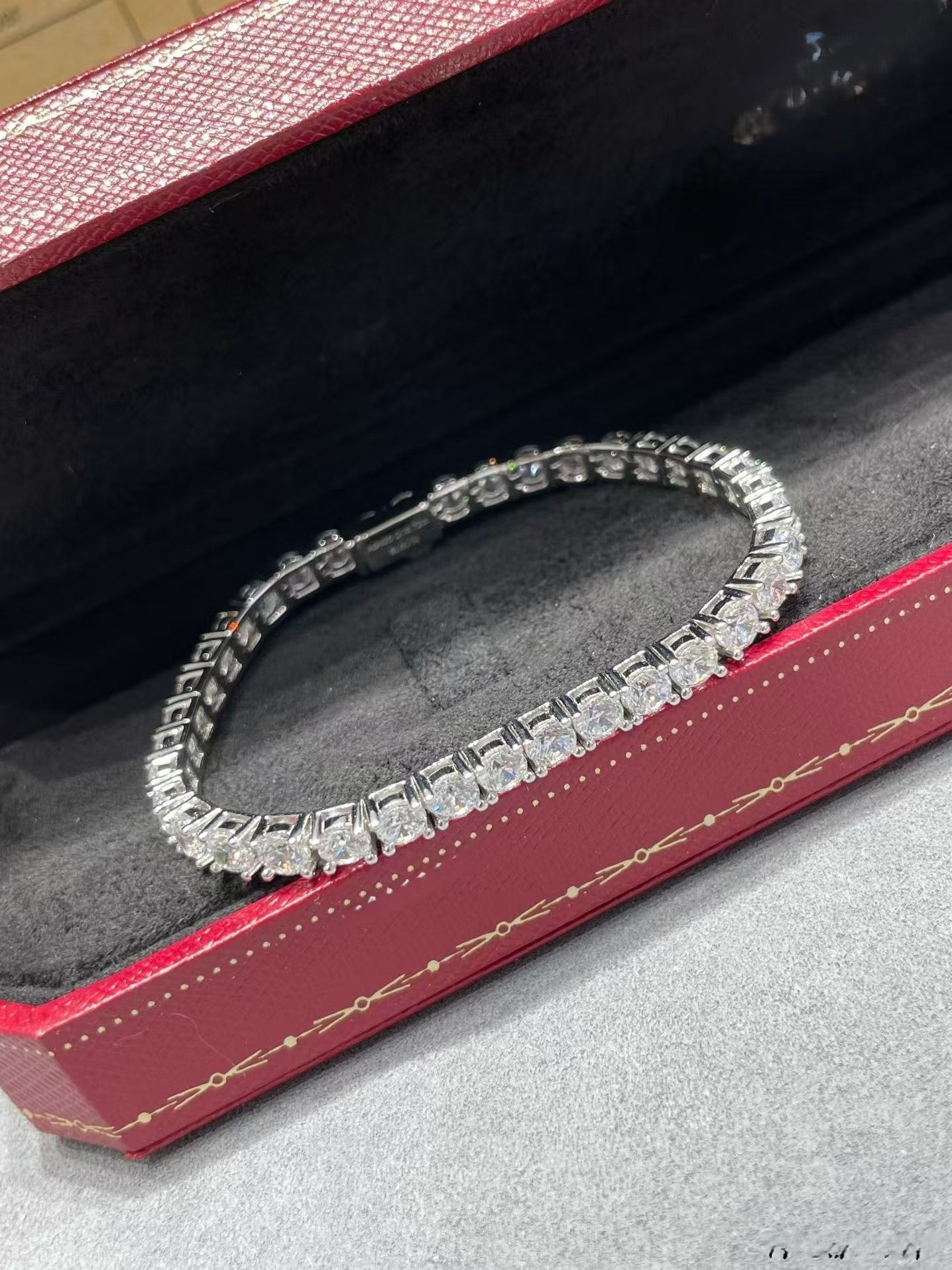 [¡®Moco¡¯]TENNIS BRACELET WITH FULL DIAMOND SETTING