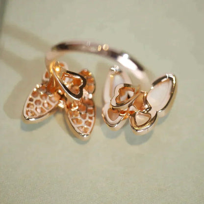 ¡®Moco¡¯TWIN BUTTERFLY DIAMOND MOP RING