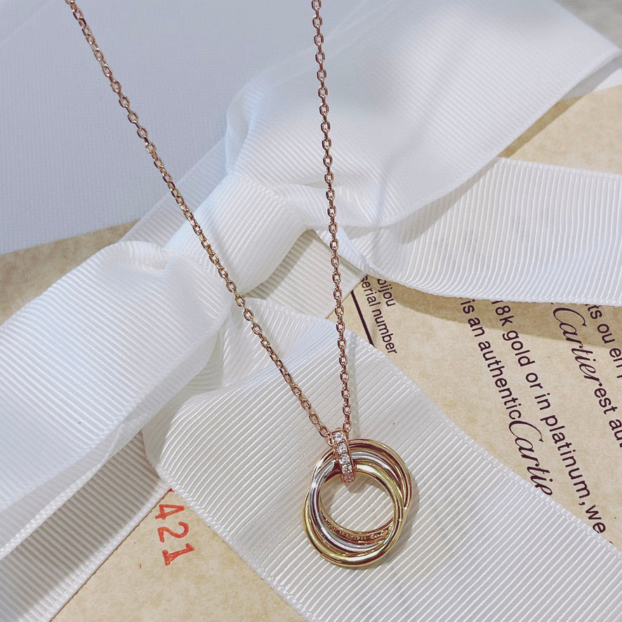 ¡®Moco¡¯TRINITY NECKLACE GOLD  DIAMONDS
