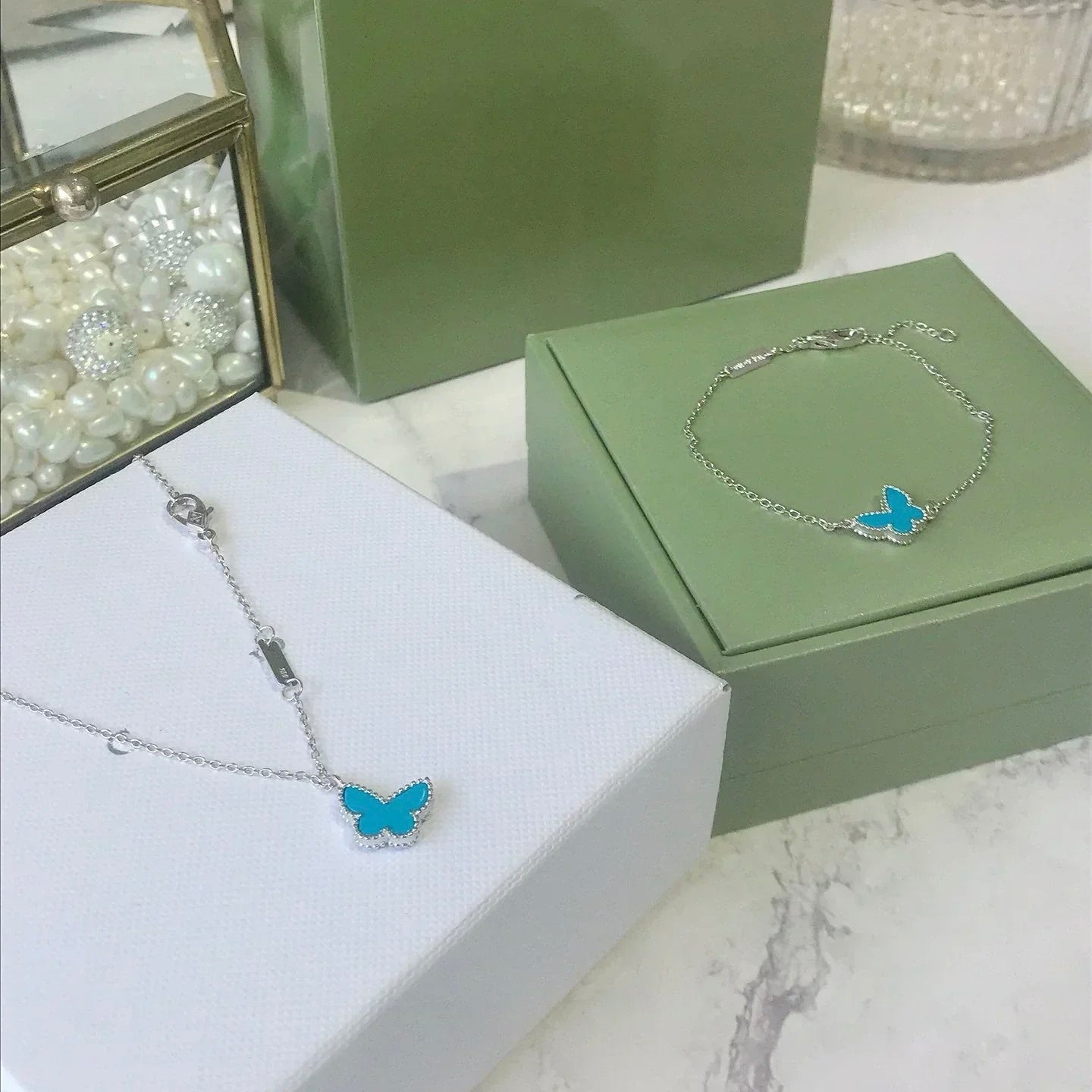 ¡®Moco¡¯BUTTERFLY TURQUOISE BUTTERFLY BRACELET SILVER