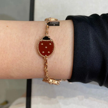 ¡®Moco¡¯LUCKY SPRING 5 MOTIF BRACELET