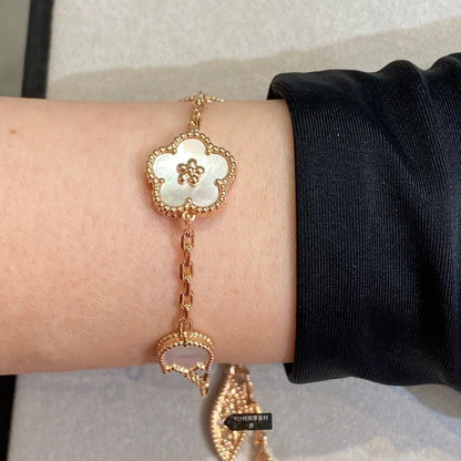 ¡®Moco¡¯LUCKY SPRING 5 MOTIF BRACELET