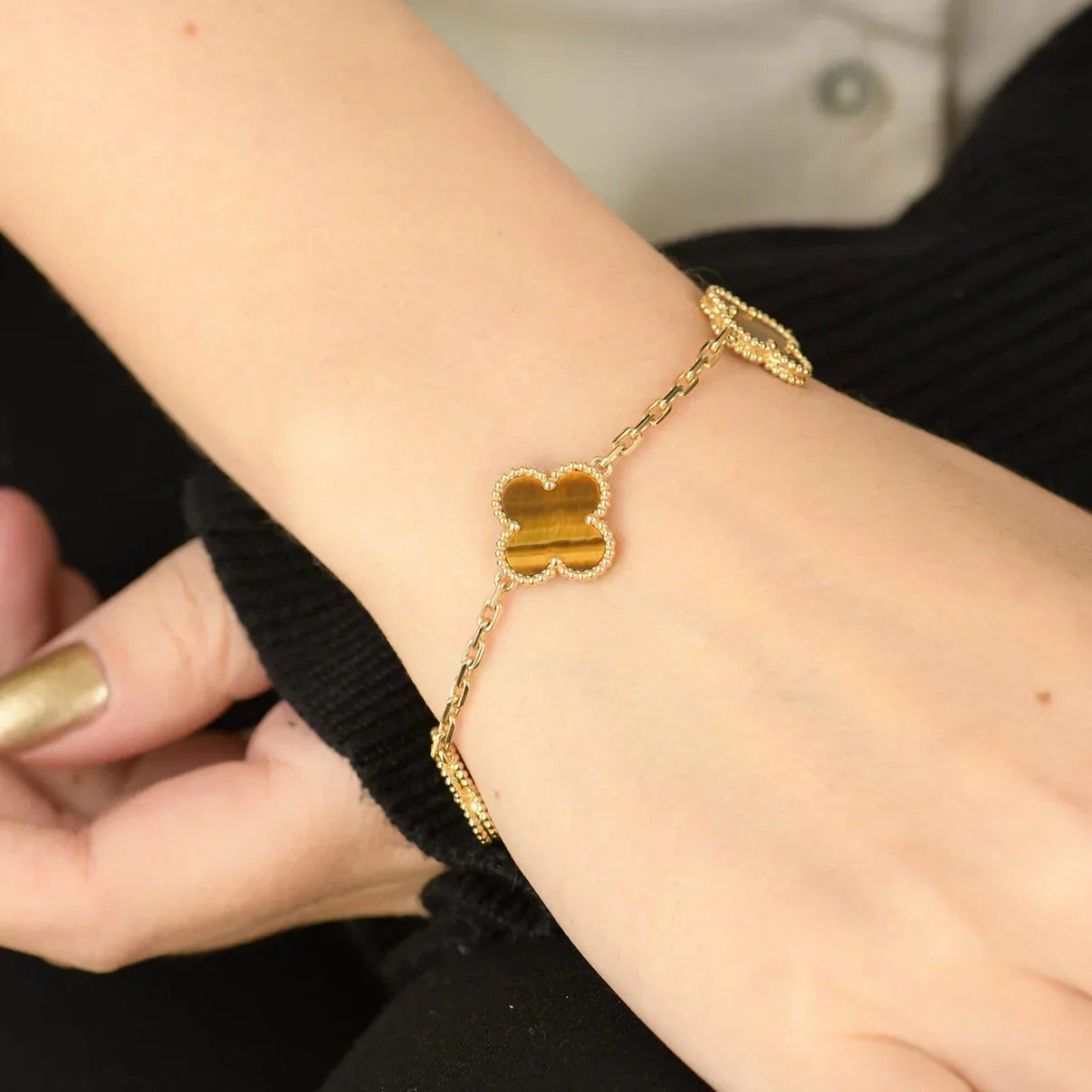 [Moco]New  CLOVER 5 MOTIFS TIGER EYE BRACELET COLLECTION