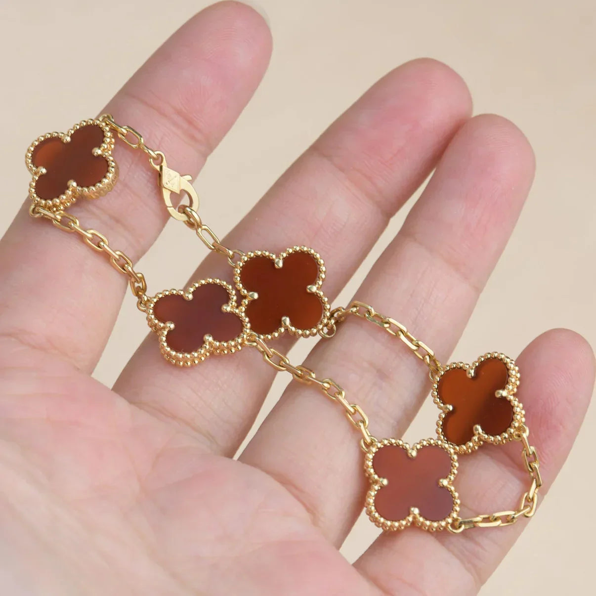 [Moco]New  CLOVER 5 MOTIF RED CORNELIAN BRACELET COLLECTION