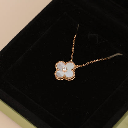¡®Moco¡¯CLOVER 15MM DIAMOND WHITE FRITILLARIA NECKLACE