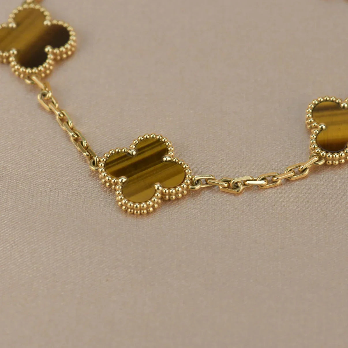 [Moco]New  CLOVER 5 MOTIFS TIGER EYE BRACELET COLLECTION