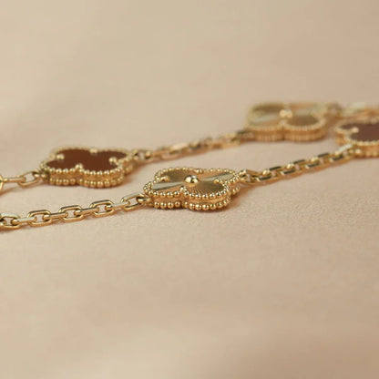[Moco]New  CLOVER 5 MOTIF RED CORNELIAN BRACELET COLLECTION