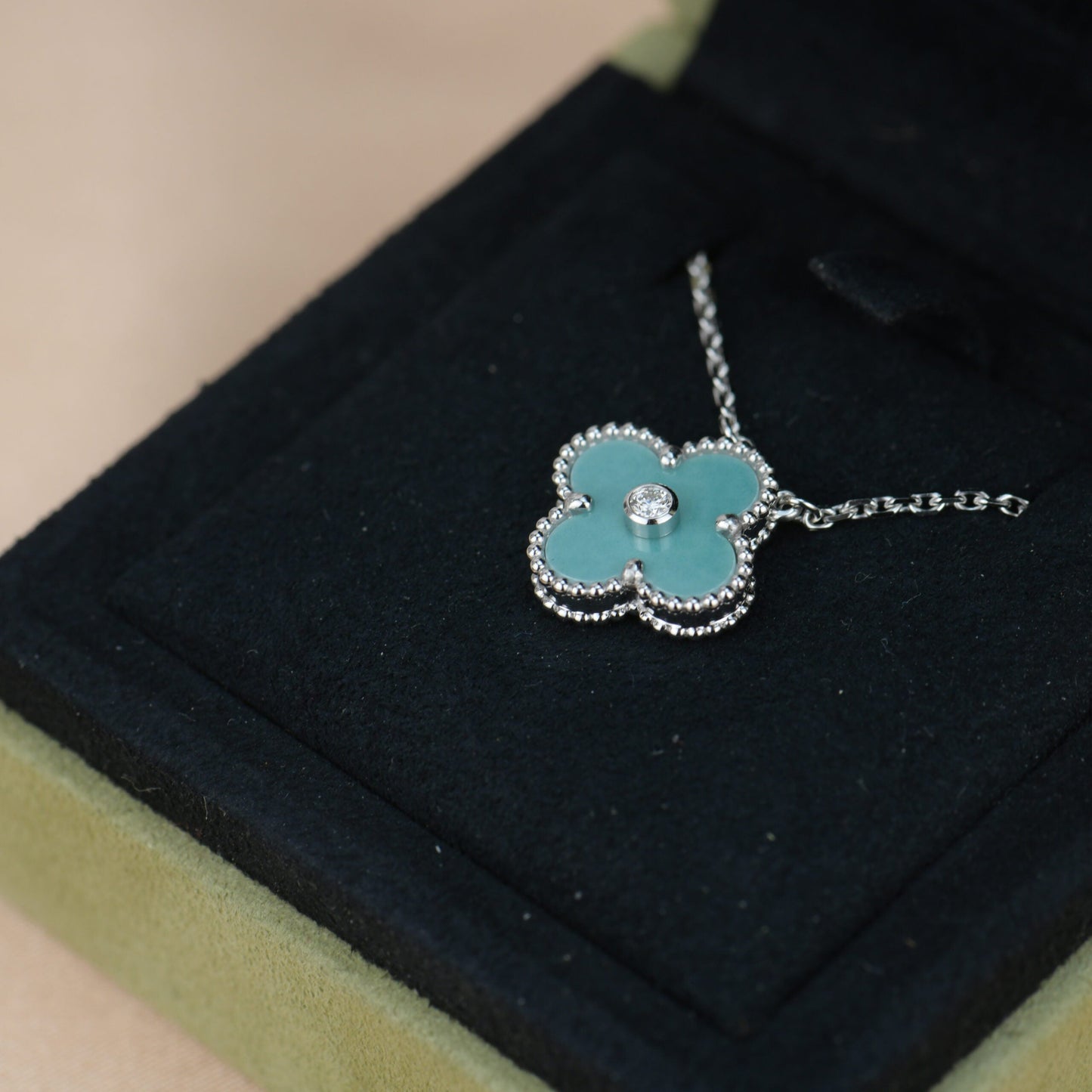 ¡®Moco¡¯CLOVER 15MM DIAMOND SVRES PORCELAIN  NECKLACE SILVER