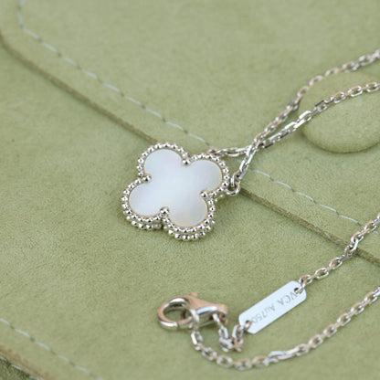 ¡®Moco¡¯CLOVER  15MM WHITE MOTHER-OF-PEARL SILVER