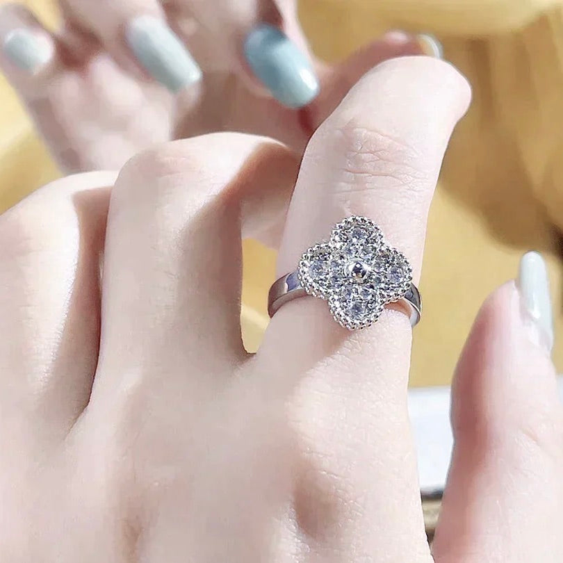 ¡®Moco¡¯CLOVER DIAMOND RING