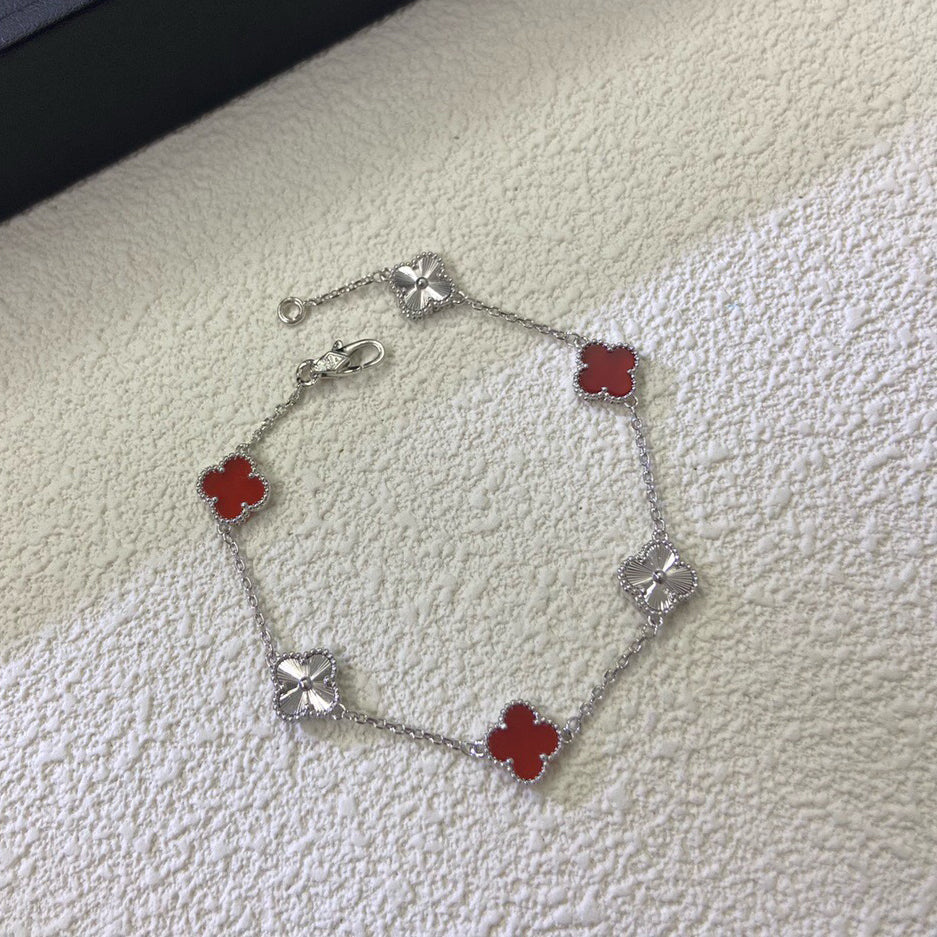[¡®Moco¡¯]CLOVER 6 MOTIF RED AGATE LASER BRACELET