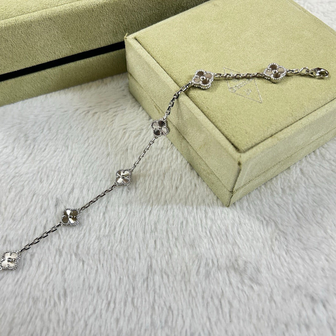 [Moco]New CLOVER 6 MOTIF DIAMOND BRACELET