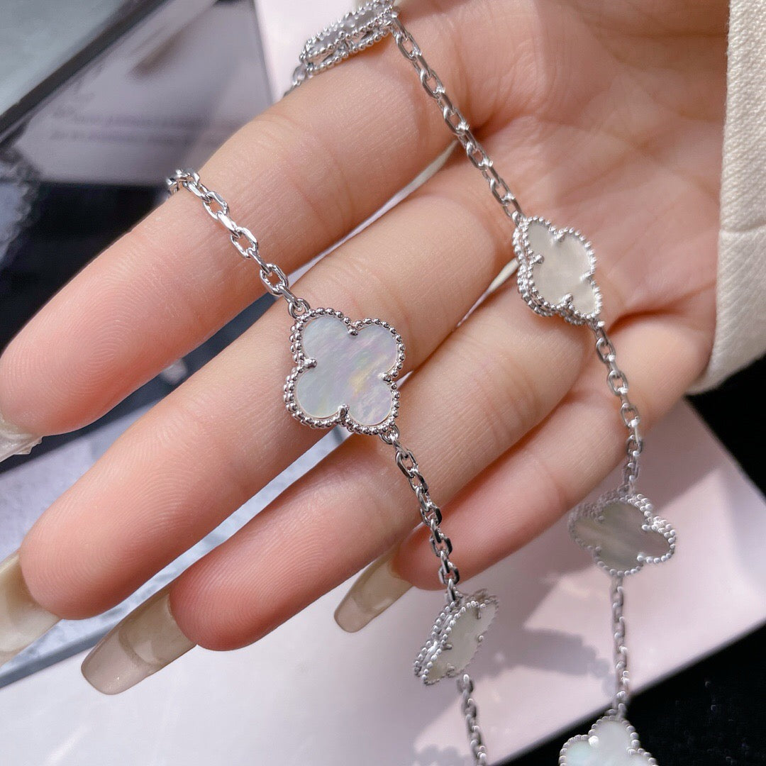 ¡®Moco¡¯CLOVER 10 MOTIFS WHITE MOTHER OF PEARL NECKLACE