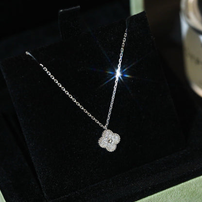 ¡®Moco¡¯CLOVER MINI 9.5MM PENDANT DIAMOND NECKLACE