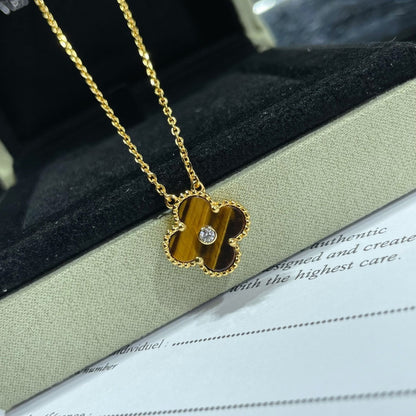 ¡®Moco¡¯CLOVER 15MM DIAMOND AND YELLOW TIGER'S EYE AGATE necklace