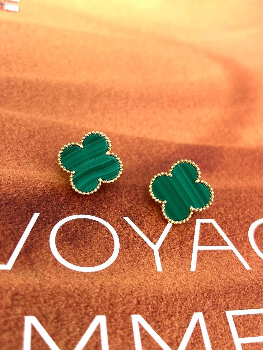 [Moco] CLOVER LARGE (20mm) 1 MOTIFS GREENER MOP STUD EARRINGS