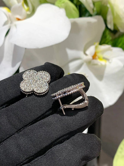 [Moco] CLOVER 20MM MOTIFS DIAMOND STUD EARRINGS SILVER