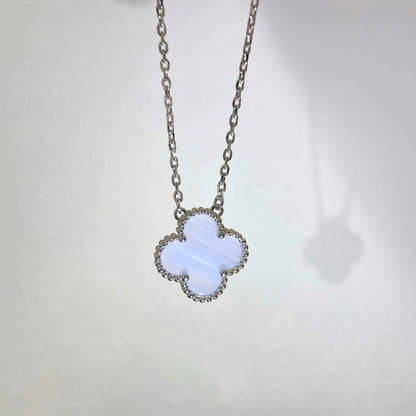 ¡®Moco¡¯CLOVER 15MM BLUE CHALCEDONY NECKLACE SILVER