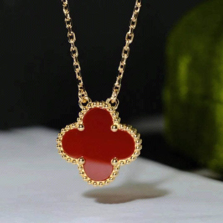 ¡®Moco¡¯CLOVER 15MM CARNELIAN SINGLE FLOWER NECKLACE